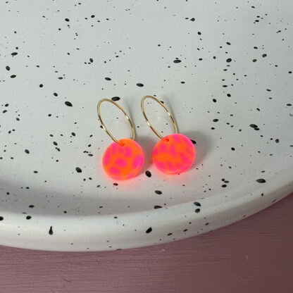 Kleine Creolen Polymer Clay Neonpink Neonorange