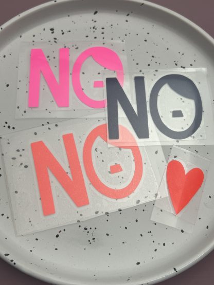 Bügelbild No Nazis Neonpink, Neonkoralle und schwarz